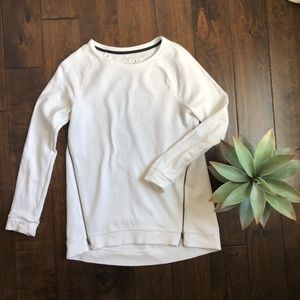 Lou & Grey long white sweatshirt top